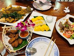 -Dang restaurant (patong phuket)