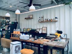 -花苑里咖啡(威远店)