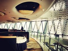 -广州塔卢特斯法国旋转餐厅
