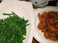 腊八蒜烧肥肠-燕郊烧鸽子(广安路店)
