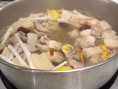 -喃喃椰·糟粕醋·椰子鸡火锅(七堡花园店)