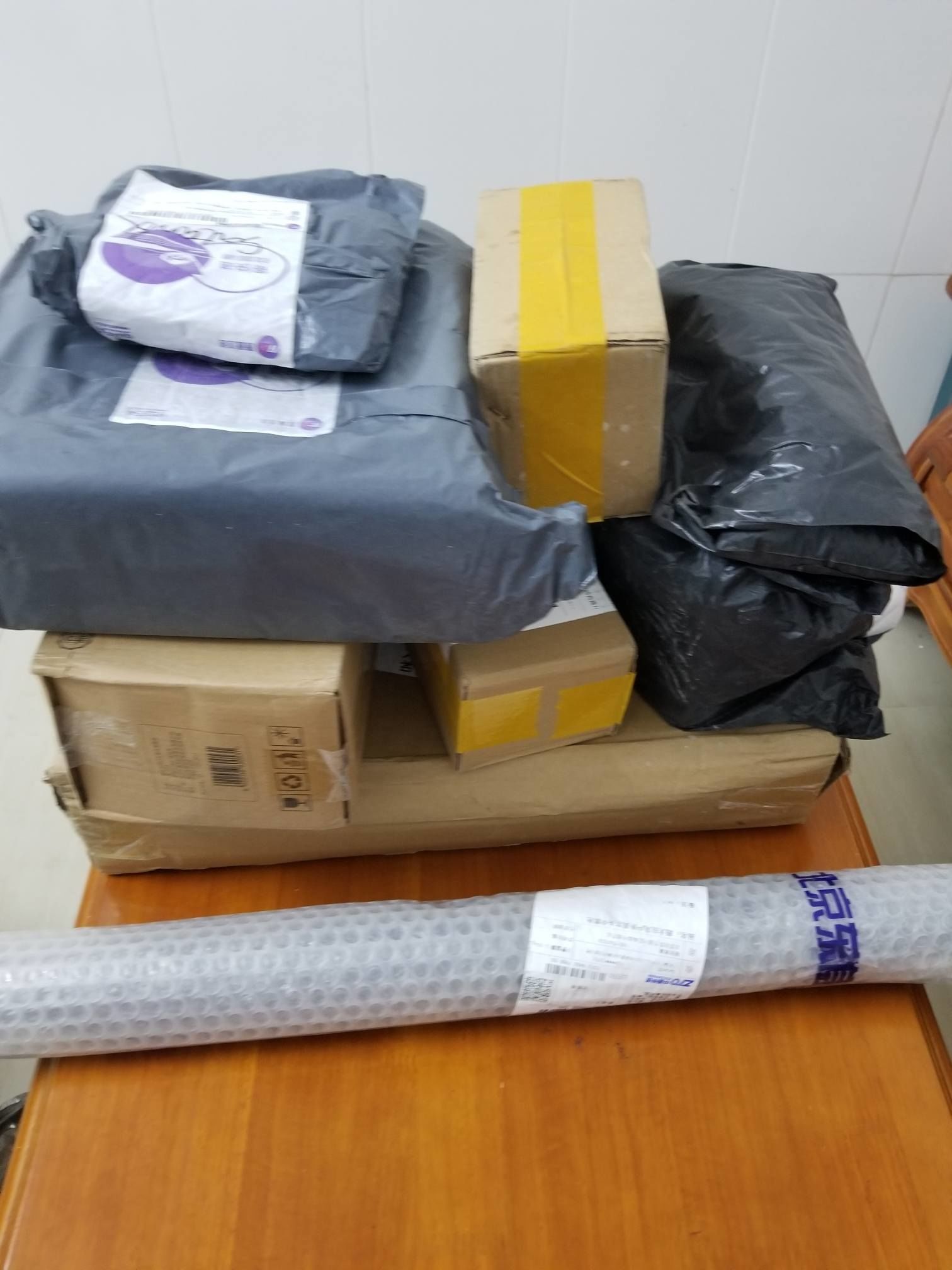 实锤了美军只是取快递真正卖掉马杜罗的是他们