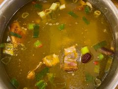 酸萝卜鸭架汤-守柴炉烤鸭(中海国际店)