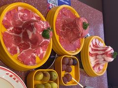 -四囍码头海鲜烧烤自助火锅(外滩南京东路悦荟广场店)