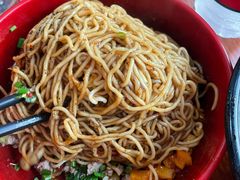 -爆炸头阿姨小四川正宗川味小吃(无任何分店)