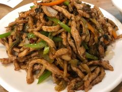 梅菜笋炒肉丝-陈傻子餐厅(世纪都会店)