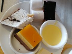 -荣誉国际酒店-云顶旋转餐厅