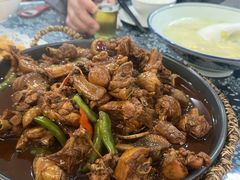 -八两八金·莱芜特色炒鸡(市南漳浦路店)