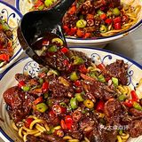 不用去徐州！济南经三路附近辣子鸡拌面！！