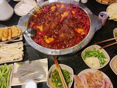 -洞亭火锅(防空洞总店)