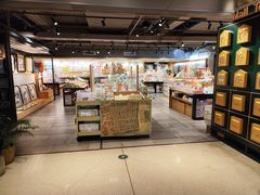 -猫的天空之城概念书店(苏州诚品店)