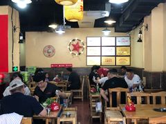大堂-东镇老火锅(长春路首店)
