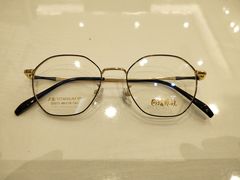 -回瑞眼镜·蔡司·依视路官方授权店(广益路万达店)