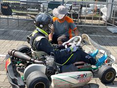 -上赛卡丁车世界