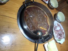 -大众跷脚牛肉馆·非遗传承单位(峨眉山店)