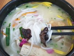-双桥园·云南过桥米线(古城南门店)