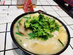 -肥汁米蘭香港米线(长宁来福士店)