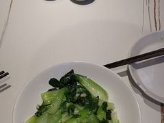 -阿瓦山寨·湘菜现炒·剁椒鱼头王(咸阳总店)