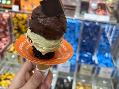 -VENCHI 闻绮(上海佛罗伦萨小镇店)