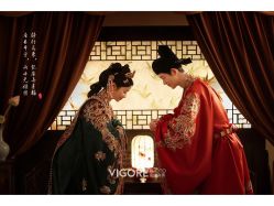 -雪中彩影婚纱摄影·微光艺术中心