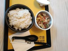 -老娘舅餐厅(黄龙体育中心店)