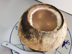 原只椰子炖走地鸡-達揚原味燉品(文明路店)