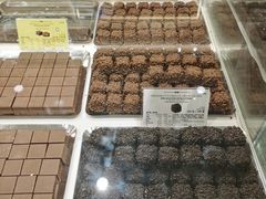 -VENCHI 闻绮(北京国贸商城店)