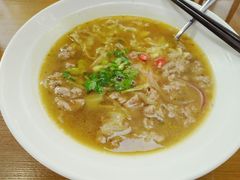 顺化牛肉汤檬粉-探越越南牛肉粉(江南西分店)