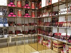 -VENCHI 闻绮(北京国贸商城店)