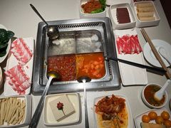 -海底捞火锅鲜切牛肉主题店(长寿路店)