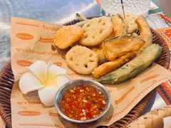 -小小集渔·泰式大排档(太古里香槟店)