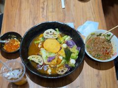 -万记麻辣烫国展总店