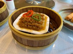 -深圳富苑皇冠假日套房酒店