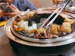 -围炉肉舍•炭烤活鳗•丹东海鲜烤肉(步行街店)