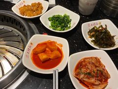 -木槿花韩式炭烤·熟成肉工坊(孙文东路店)