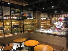 面包甜点陈列柜-匠造烘焙(联洋店)