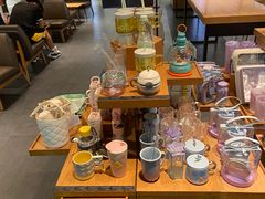 大堂-星巴克(洛阳中州万达广场店)