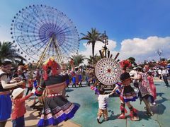 -七彩云南欢乐世界