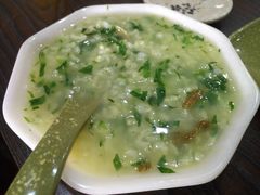 -舒小笼松针小笼包
