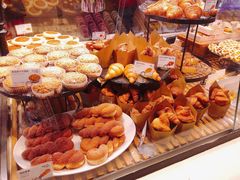 -巴黎贝甜(大宁国际商业广场店)