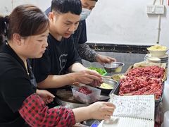 -何永光123鲜牛肉馆(1号店)