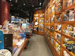 -西西弗书店&矢量咖啡(凯德晶萃广场店)