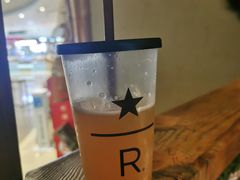 -星巴克臻选(上海合生汇1F店)