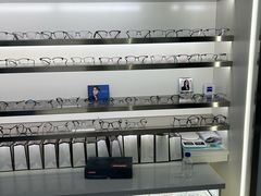 -视野联行眼镜·蔡司·尼康战略合作店(城西银泰店)