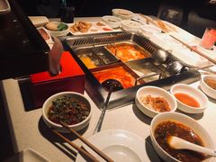 -海底捞火锅鲜切牛肉主题店(长寿路店)
