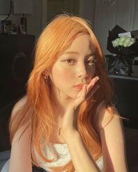 -AYO SALON