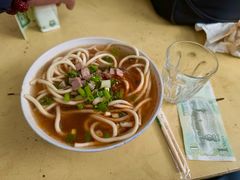 牛肉藏面-老光明岗琼甜茶馆
