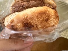 -老西关黄老太牛肉烧饼