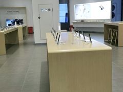 -华为授权体验店(中山公园来福士)
