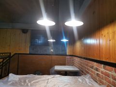 用餐区-狮龙啤酒烧烤屋(建二路店)
